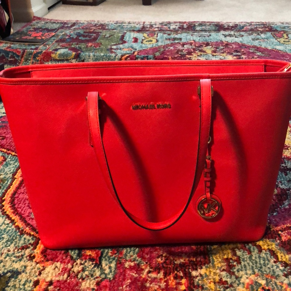 Michael Kors Jet Set Travel Tote